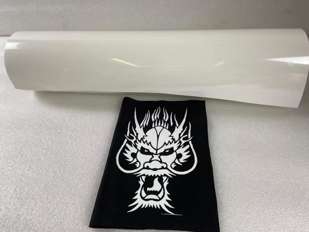 Flex de PU cortable de vinilo de transferencia de calor de fácil deshierbe para textiles