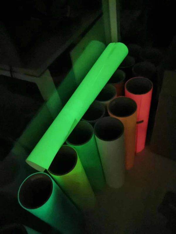 Fácil brillo de maleza en la oscuridad Luminoso de la transferencia de calor Vinyl Photo Luminiscente PU flexible para la ropa